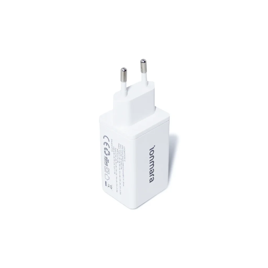 65W POWER ADAPTER GaN 3 PORTS USB-C/A